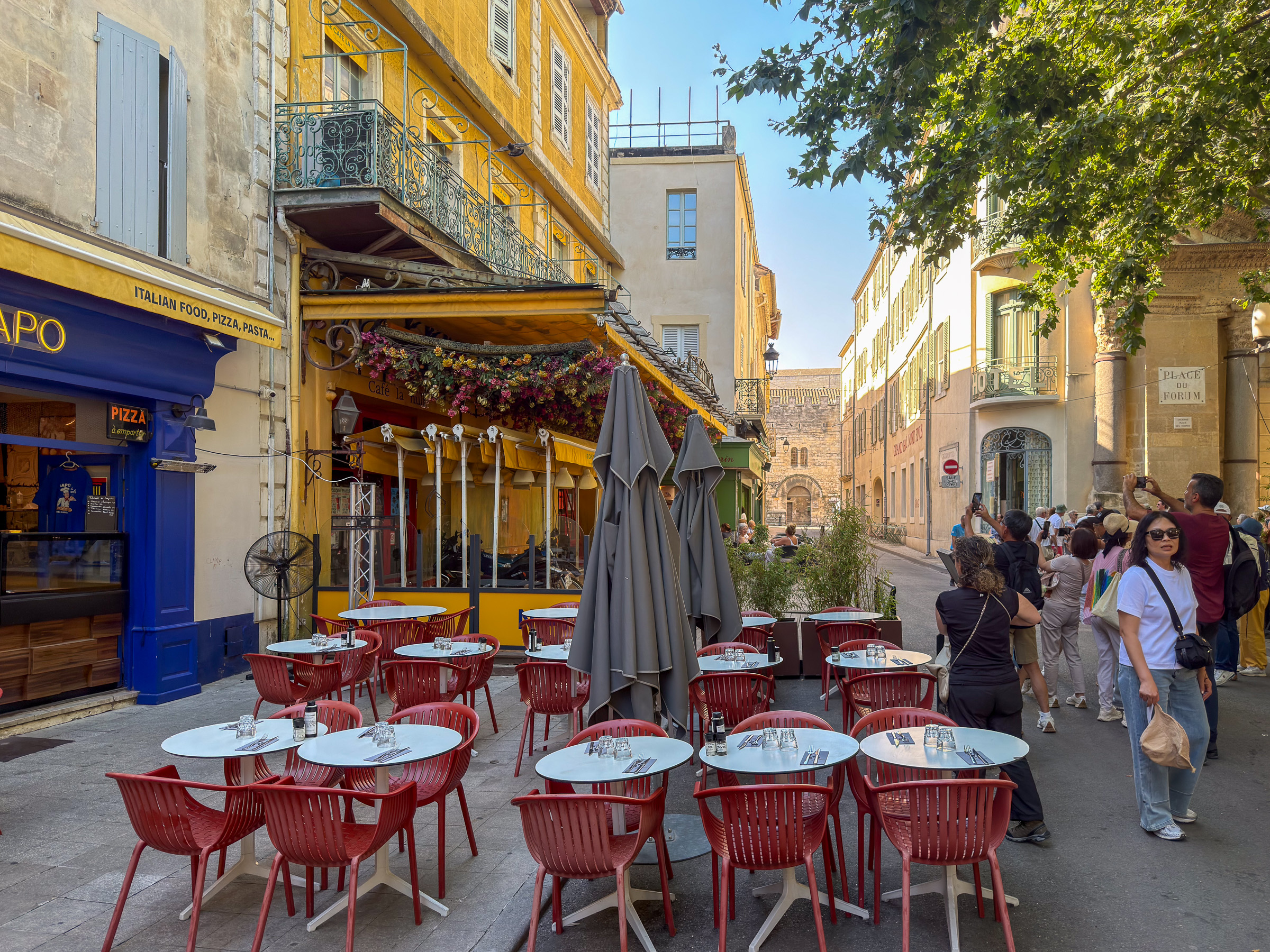 Place du Forum, Arles
