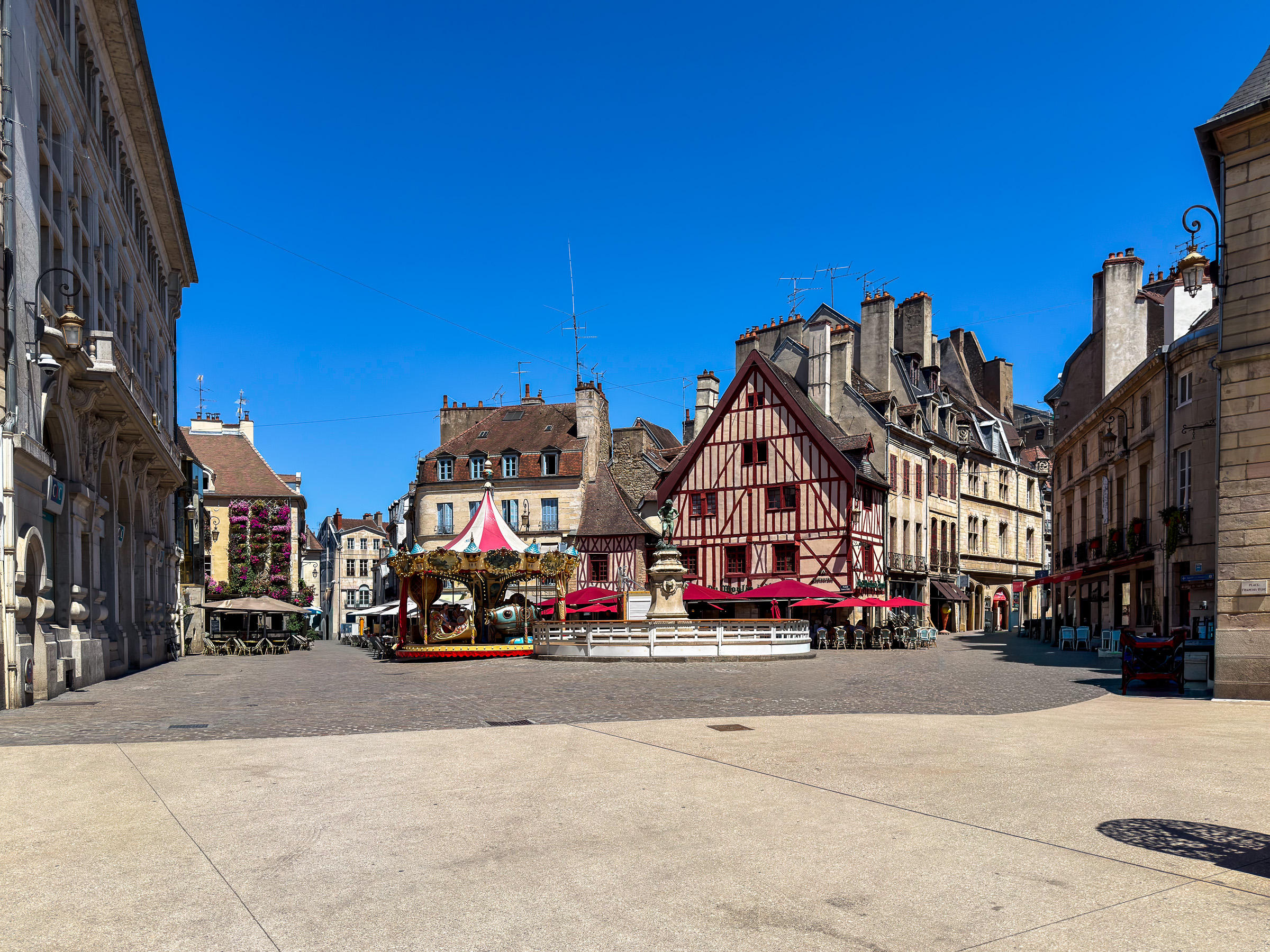 Street Scene in Dijon